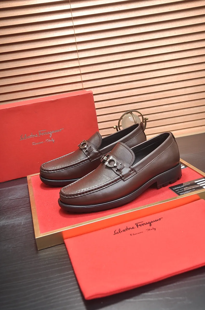 Men's shoes 💰560💶[Ferragamo/Ferragamu] (high-end Niuli) New 🍀 Ferragamo* - top version Ferragamo's classic formal leather shoes! Made of imported original cowhide, the inner top layer is comfortable cowhide lining! Original wear-resistant rubber outsole! High quality products! Code number 38-45 (45 customized)
